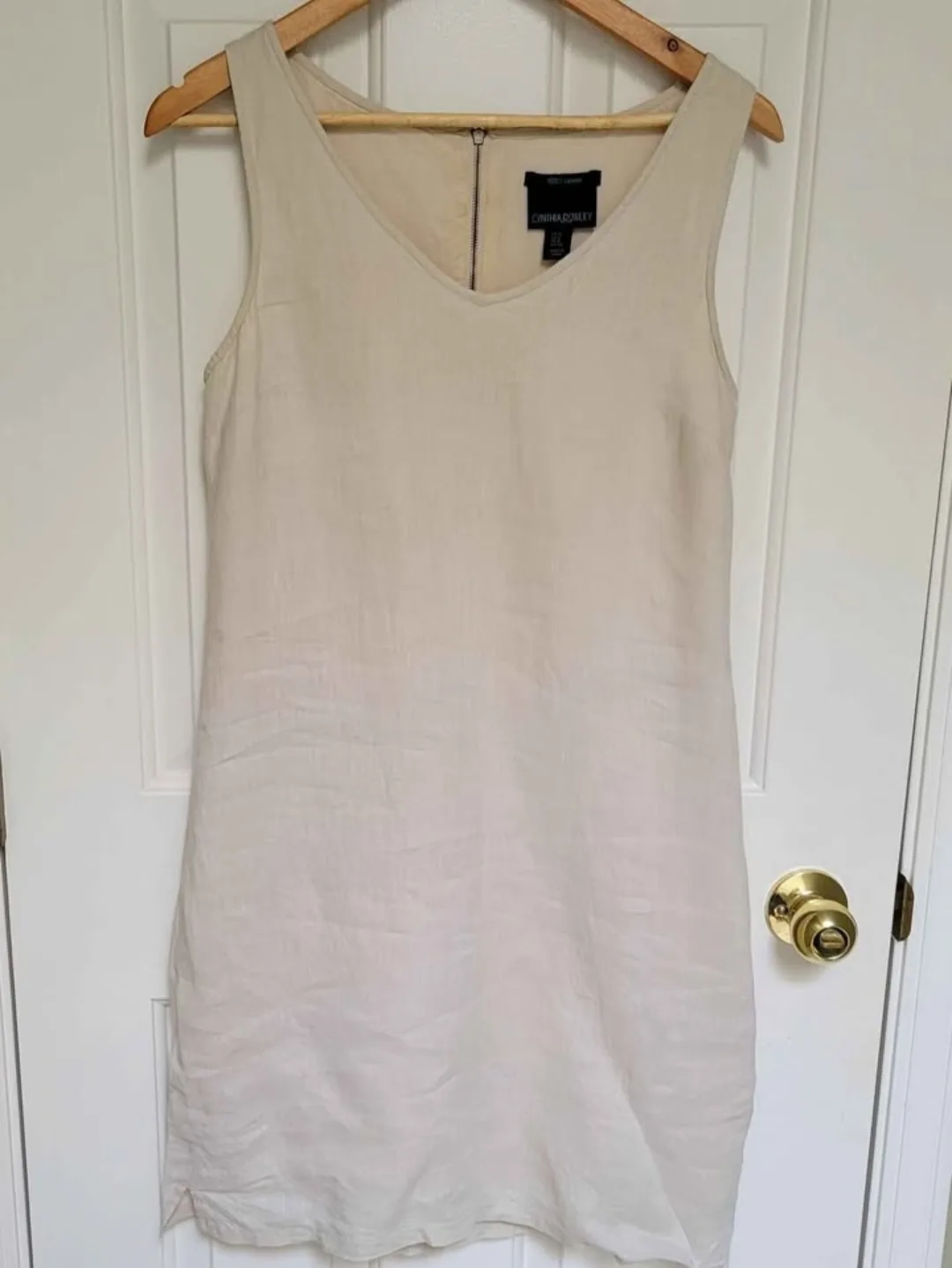 Like New 100% Linen Dress Women Size 4 Simply The Best Design thumbnail