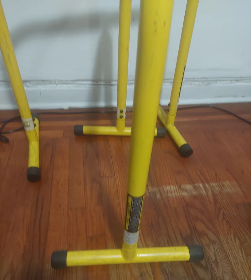 Yellow Dip Station lebert bar thumbnail