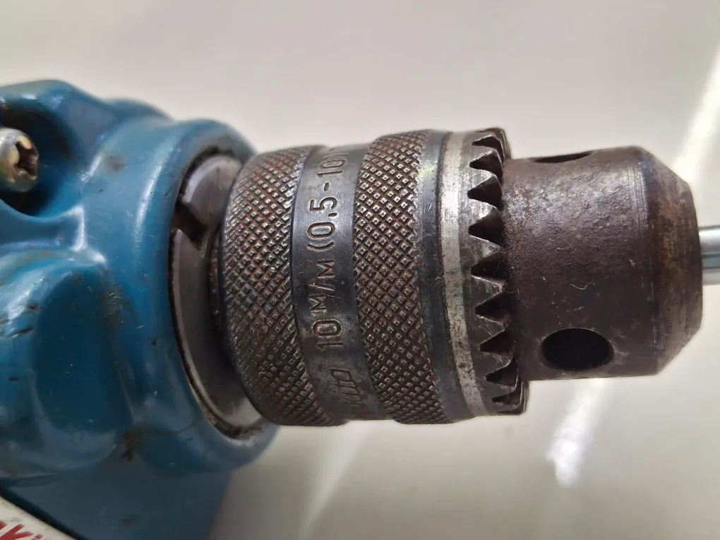 Makita 6510LVR 10mm Drill image indicator(7)