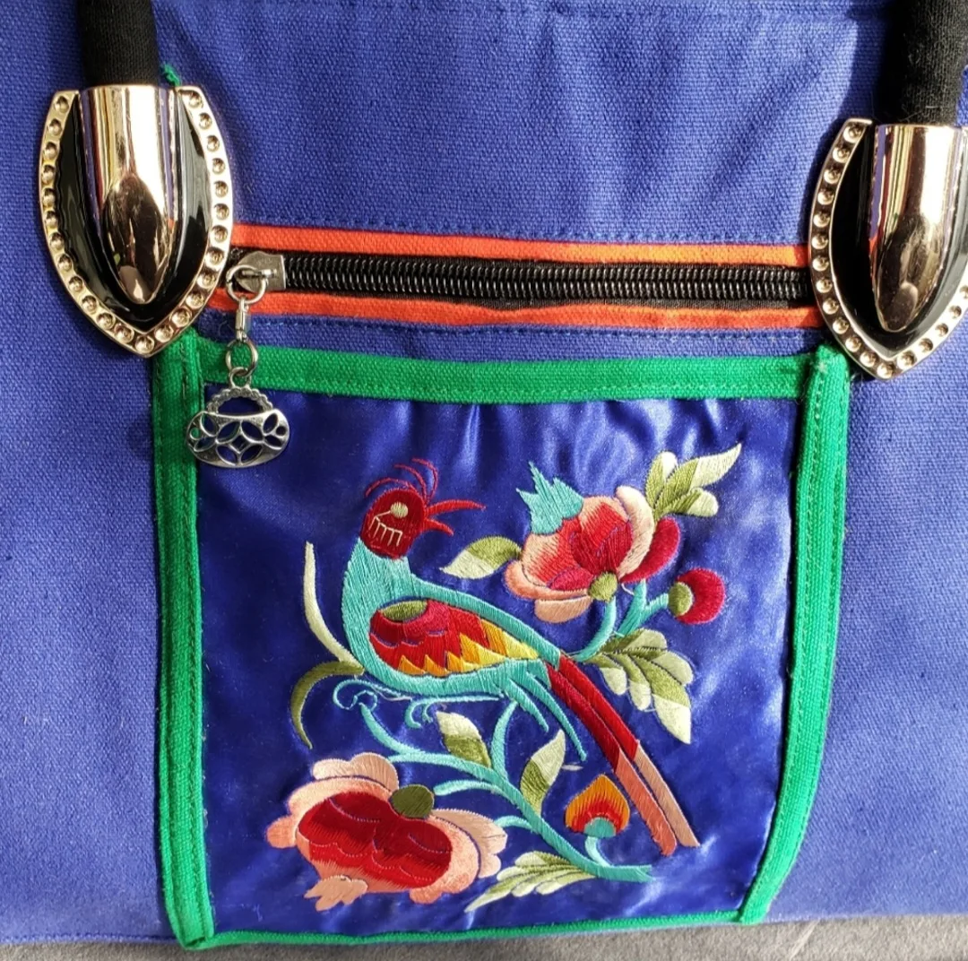 Floral Embroidered Hmong Bag image indicator(10)