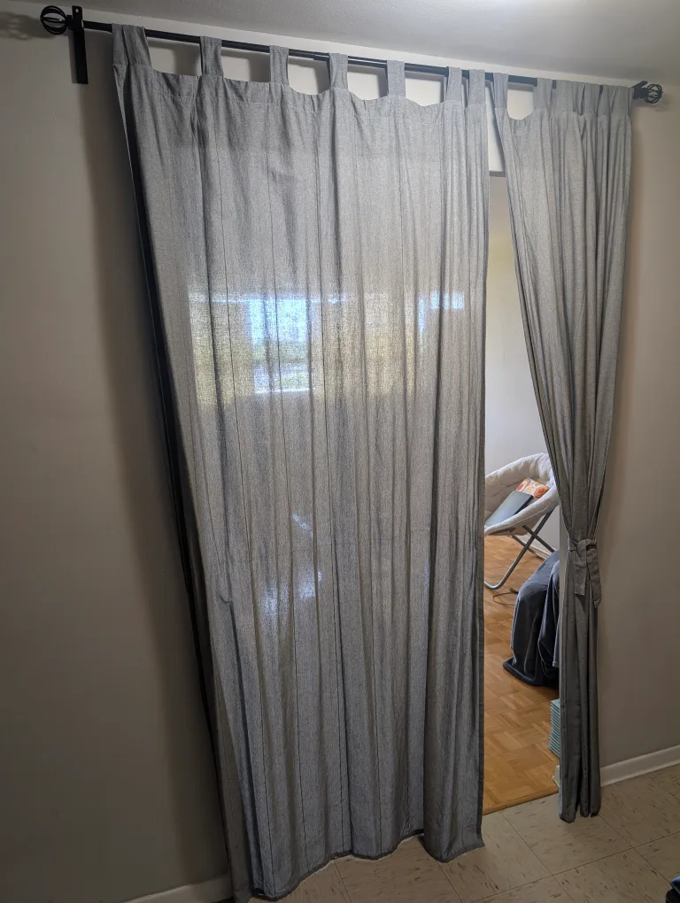 Curtain with pelmet thumbnail