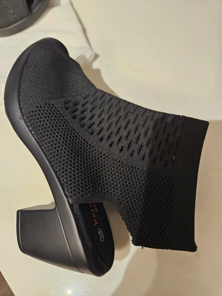 Bernie Mev New York Black Heels Size 38 thumbnail