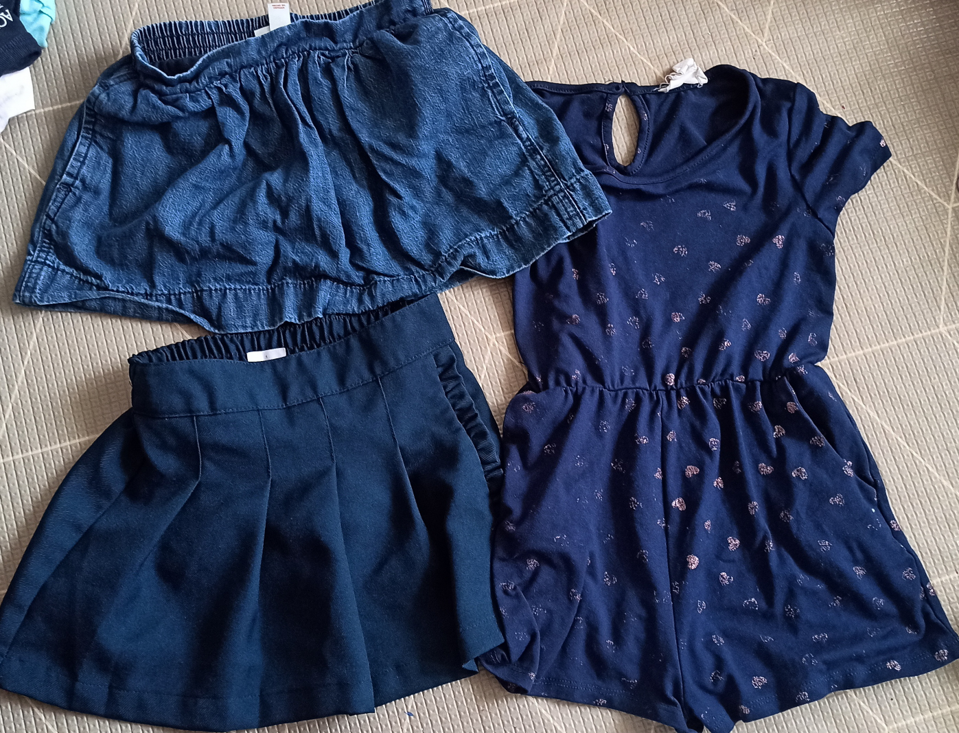 Girls' Clothing Bundle: Skirts & Romper - photo 2