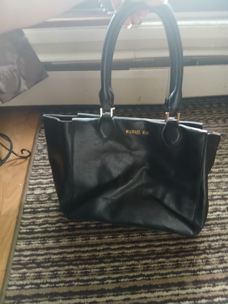 Michael Kors Black Tote Bag - photo 4