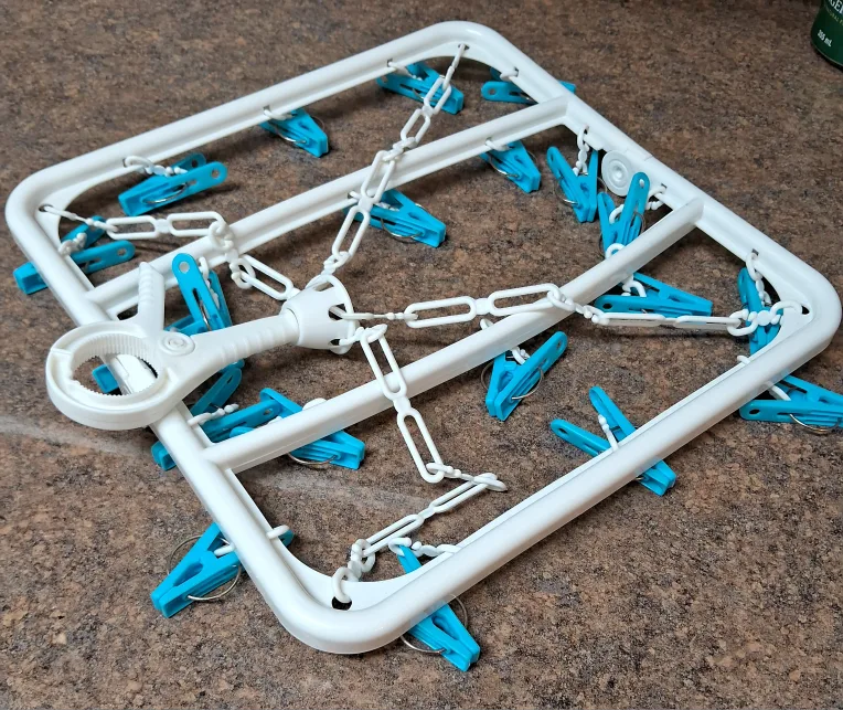 Hanging Clothes Drying Rack with Clips thumbnail