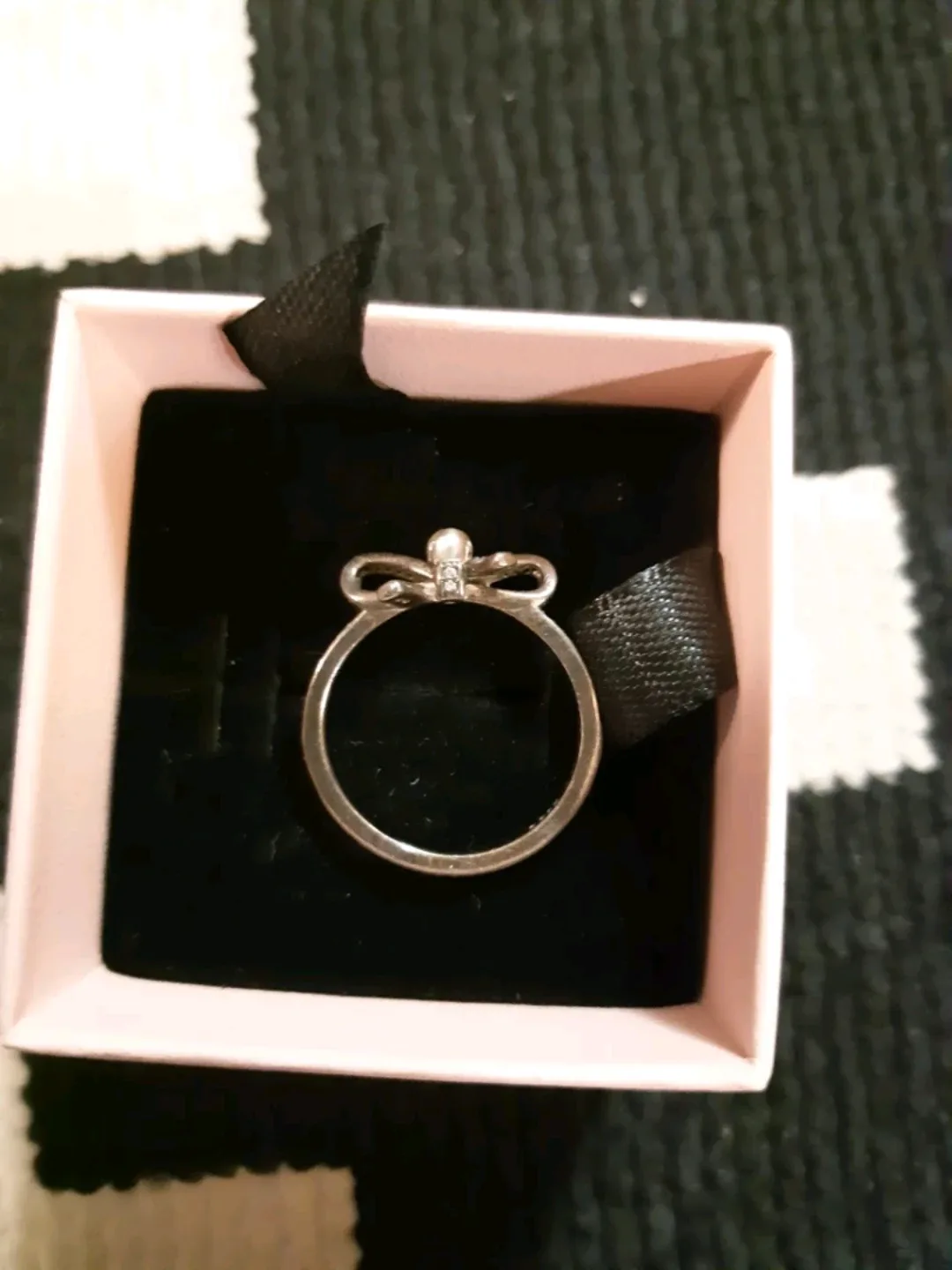 Pandora Pearl Bow Ring 🇨🇦 image indicator(3)