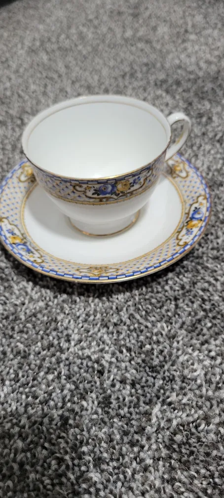 Aynsley England Teacup and Saucer Set thumbnail