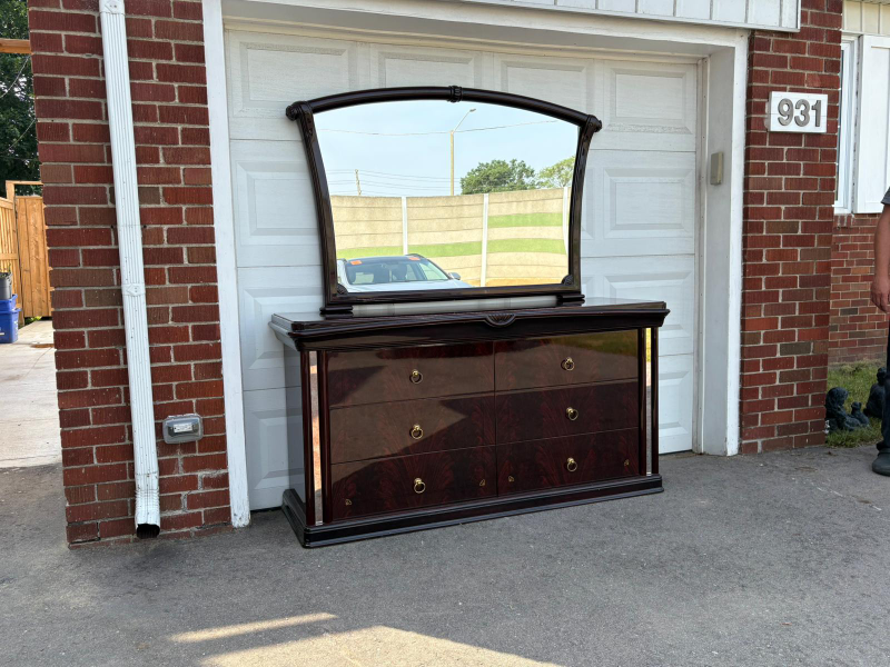 Dresser with Mirror - Elegant Design
