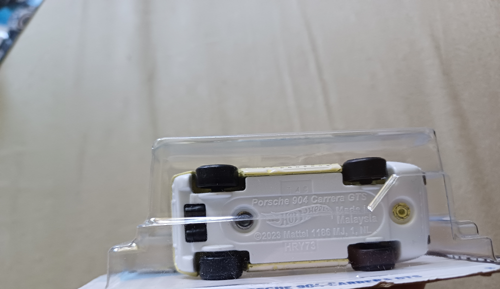 Hot Wheels Porsche 904 Carrera GTS - photo 2