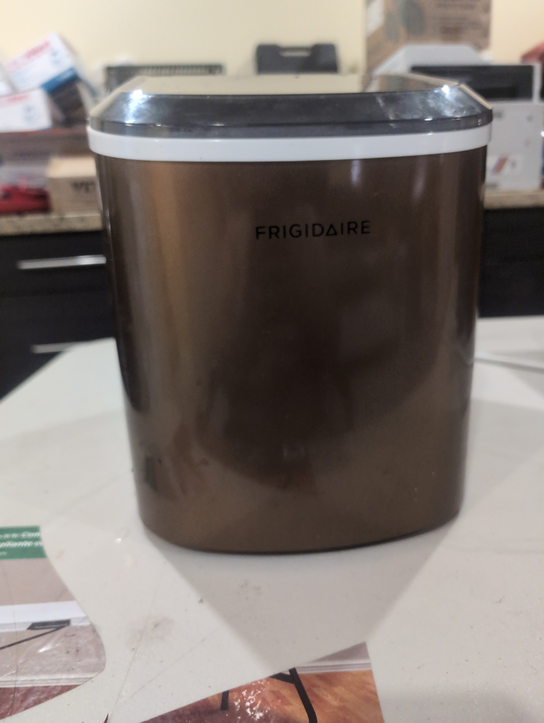 ice maker