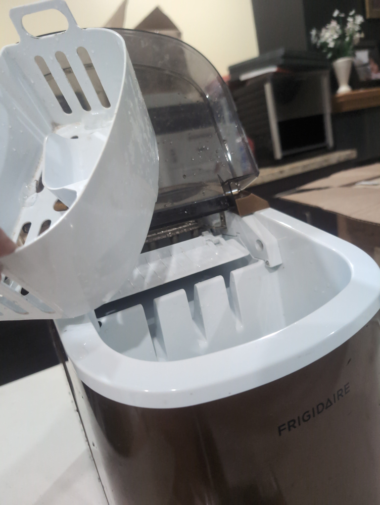 ice maker - photo 3