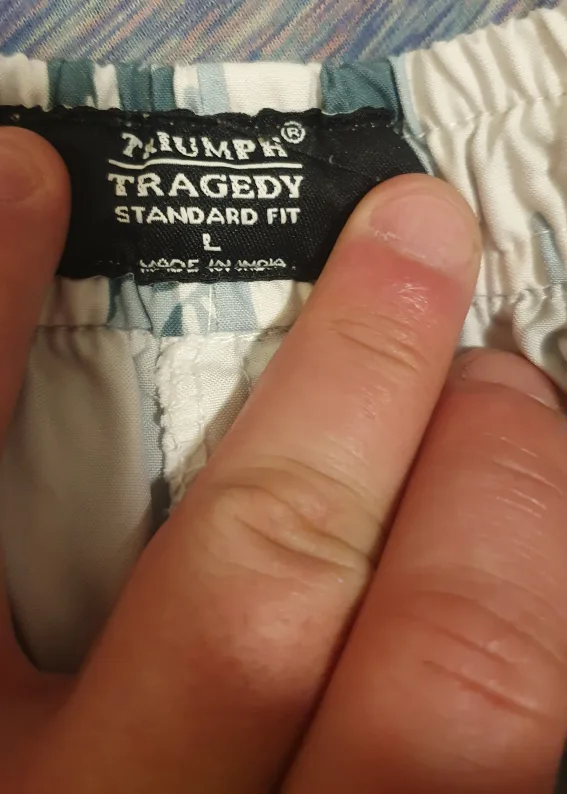 Triumph Tragedy Set - Shirt & Shorts, Size L (0362) image indicator(3)