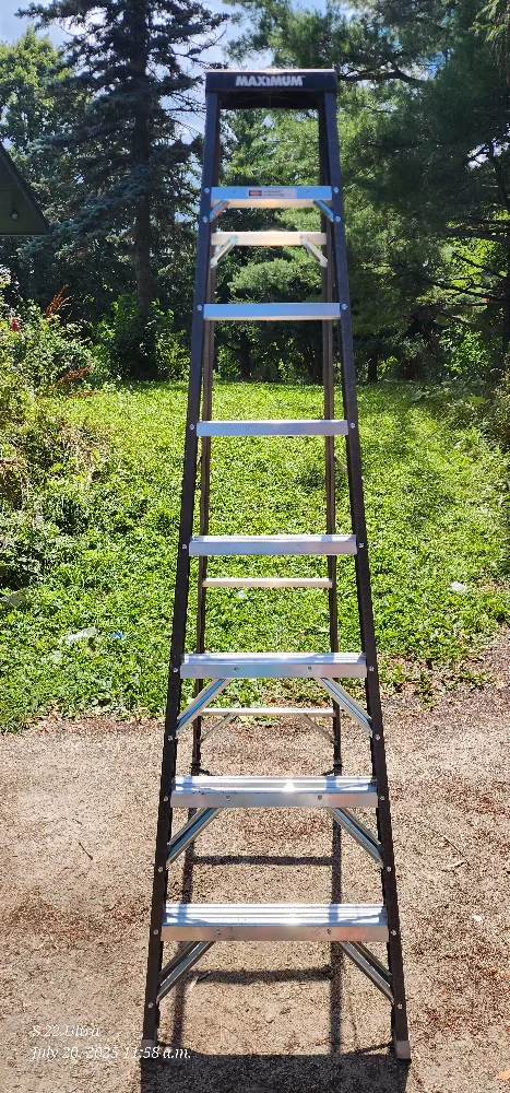 Maximum 8ft Fibreglass Ladder - 250lb Capacity image indicator(3)