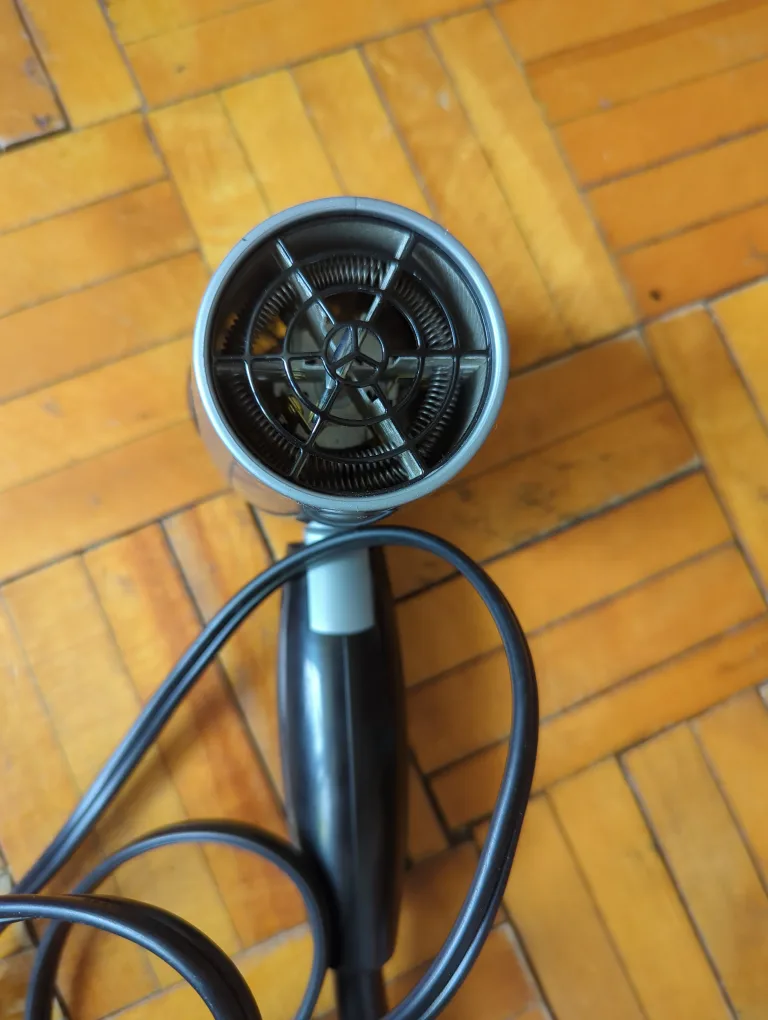 Conair Hair Dryer Brand new(never used) image indicator(2)