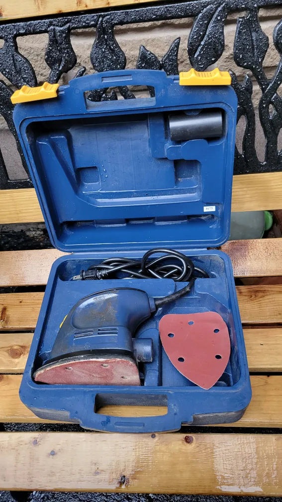 Palm Sander with Case thumbnail