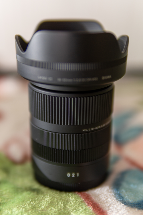 Sigma 18-50mm F2.8 DC DN C Lens Sony E mount with Neewer filters - photo 4