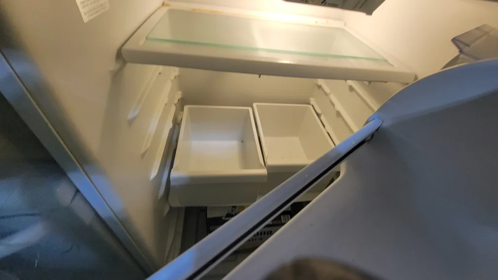 Whirlpool Refrigerator - White image indicator(4)