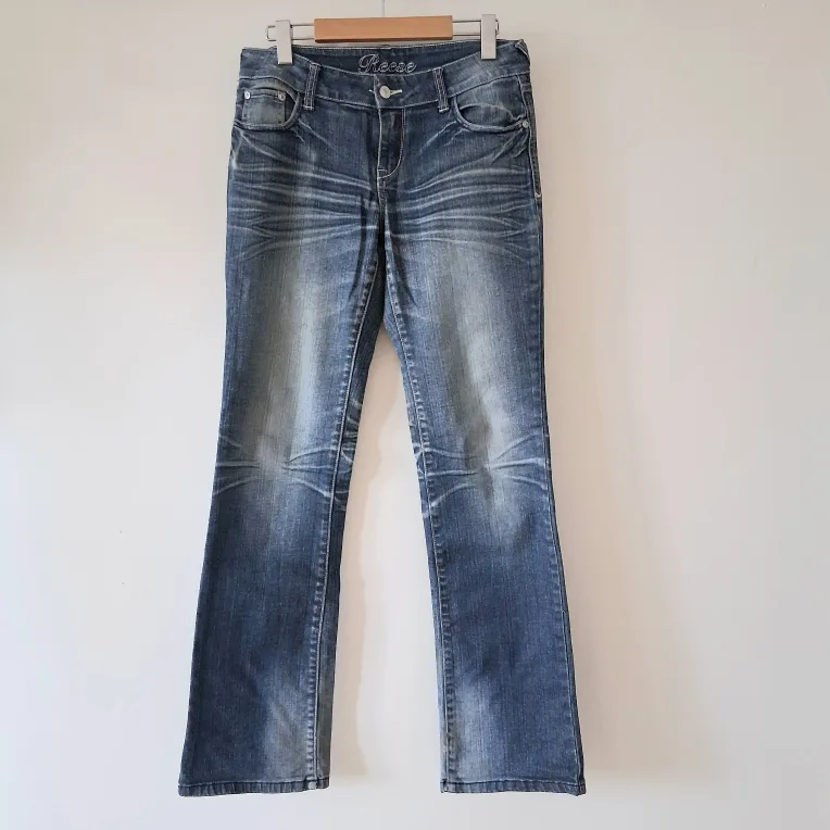 Women Jean Size 7-8 / 28-29 thumbnail