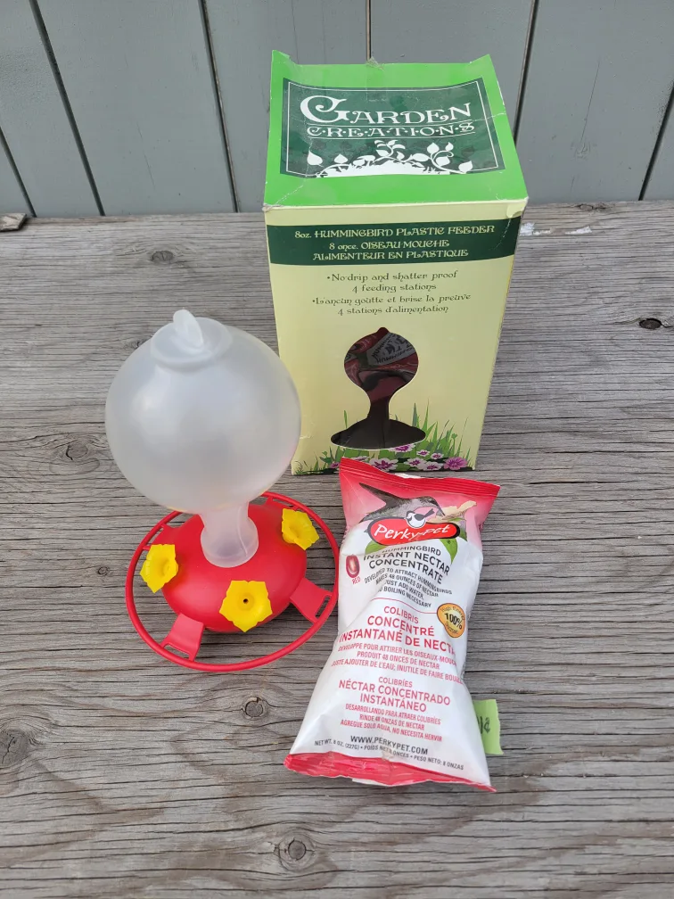 Bird Feeders - Garden Creations, Perky-Pet image indicator(5)