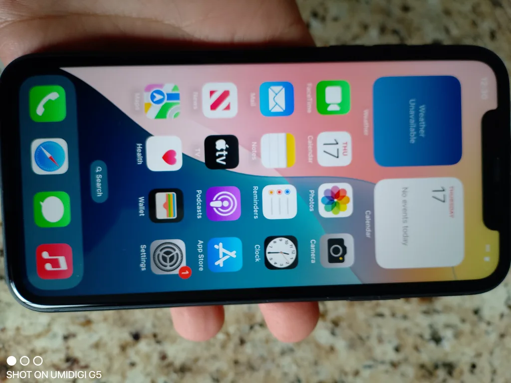 iPhone 11 unlocked thumbnail