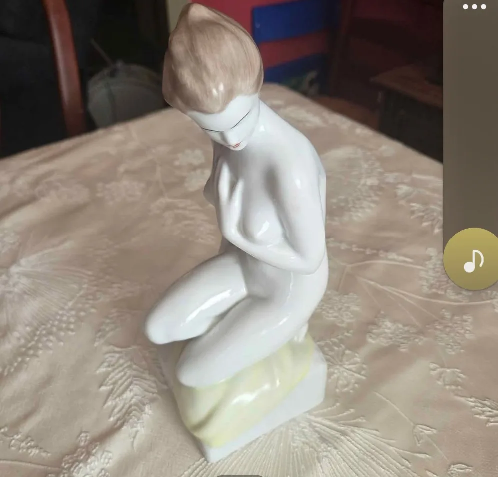 Hollóháza Hungary 1831 Figurine thumbnail