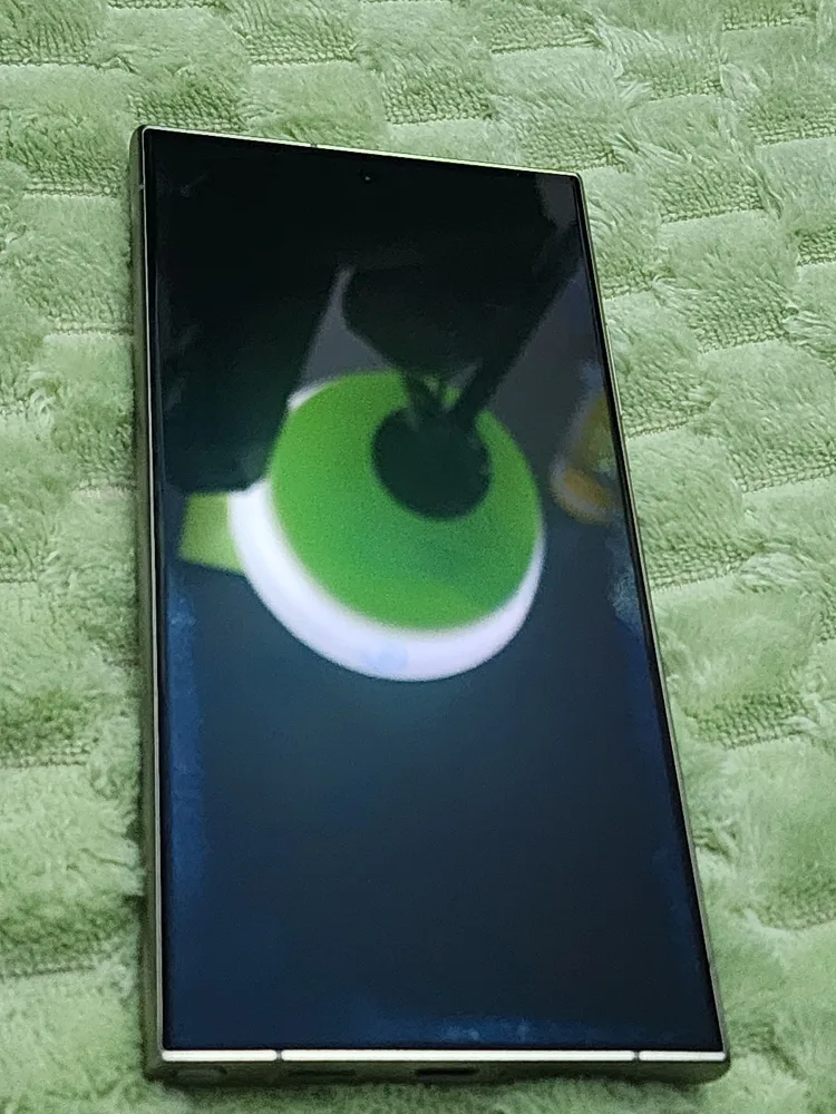 Samsung Galaxy S24 Ultra - Excellent Condition! thumbnail