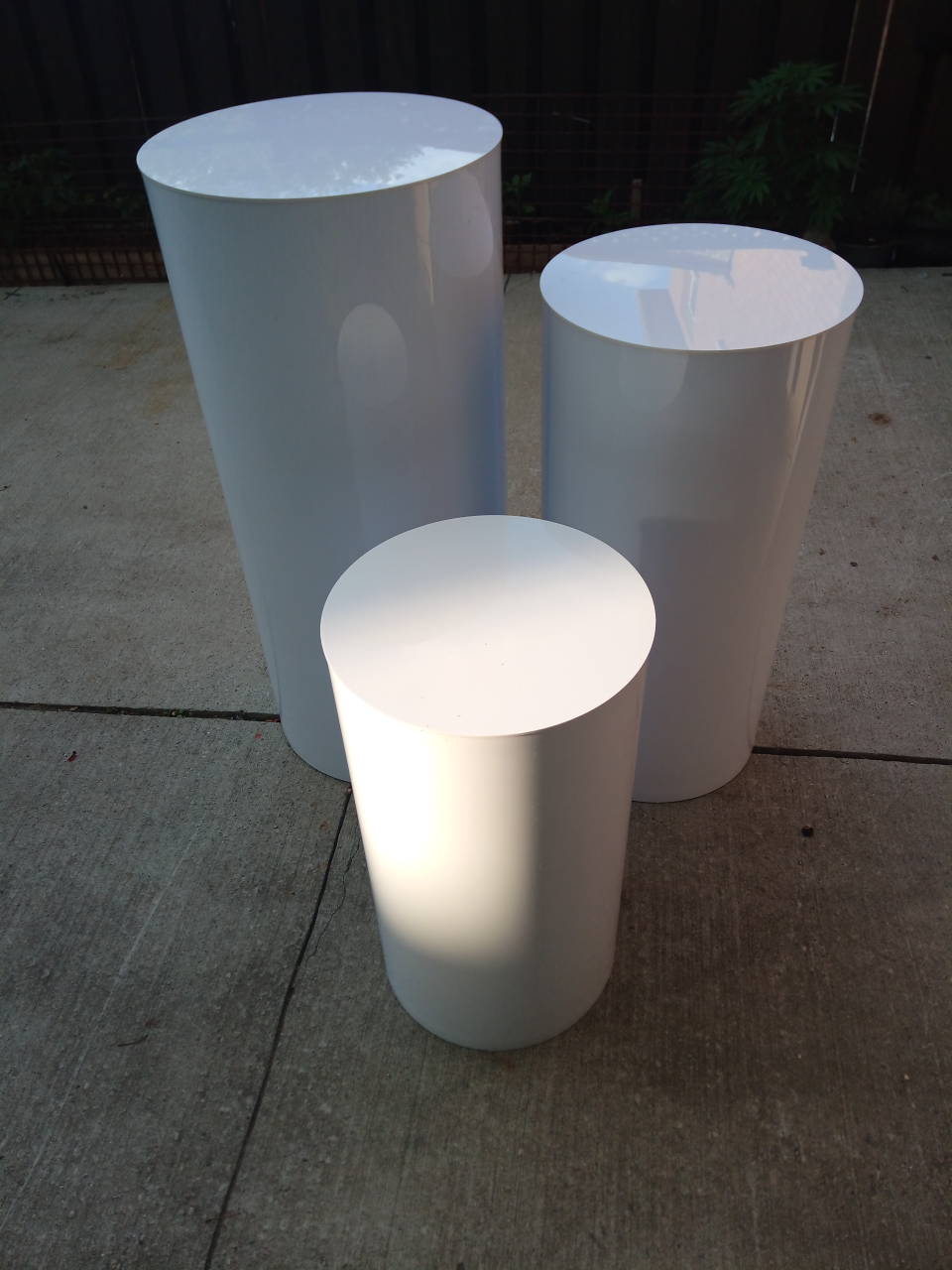 White Display Pedestal Stands - Set of 3 - photo 2