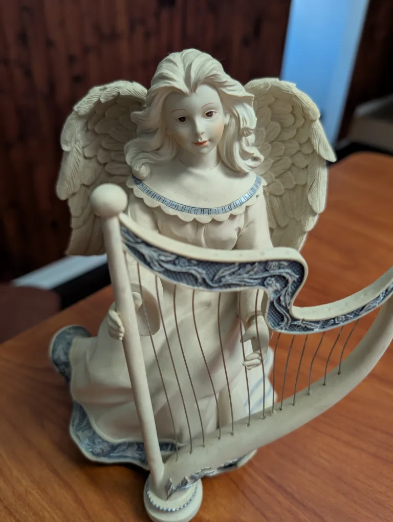 Angel Harp Figurine thumbnail