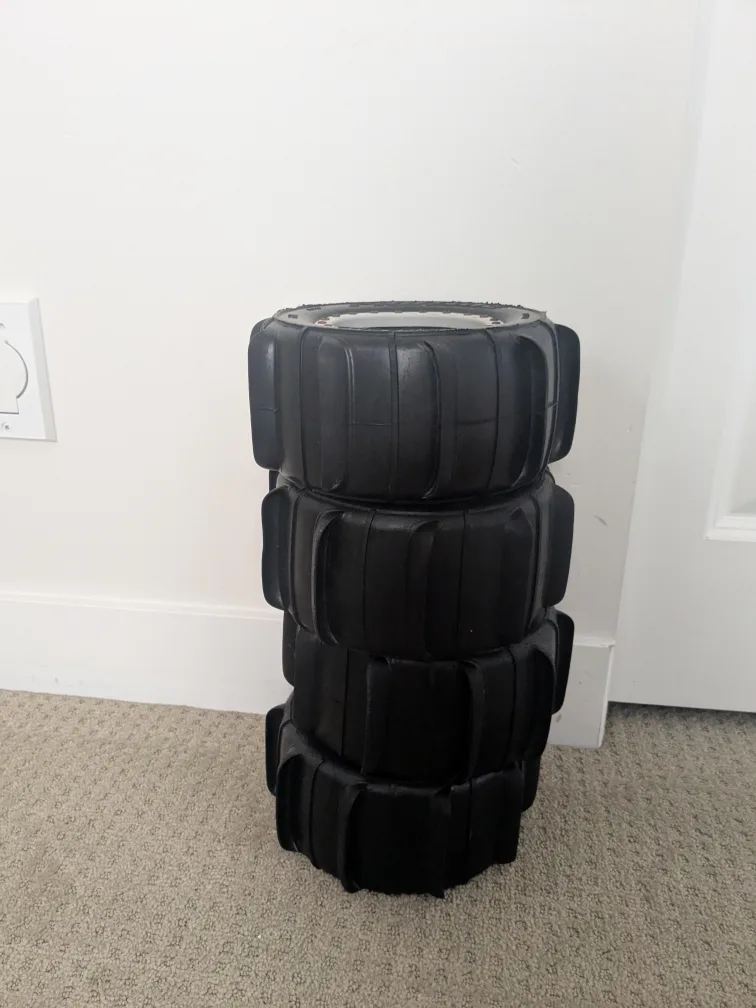 Xmaxx sling shot tires thumbnail