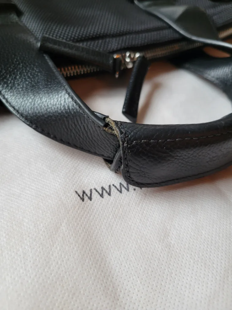 Mandarina Duck Black Nylon & Leather Laptop Messenger Bag image indicator(10)