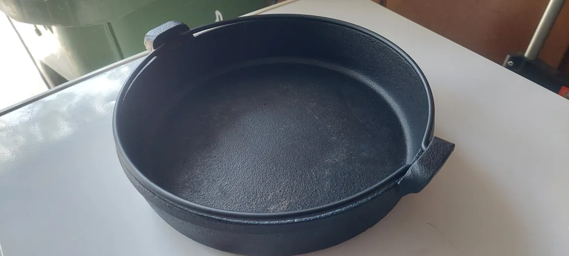 Cast Iron Skillet - product of Japan image indicator(4)