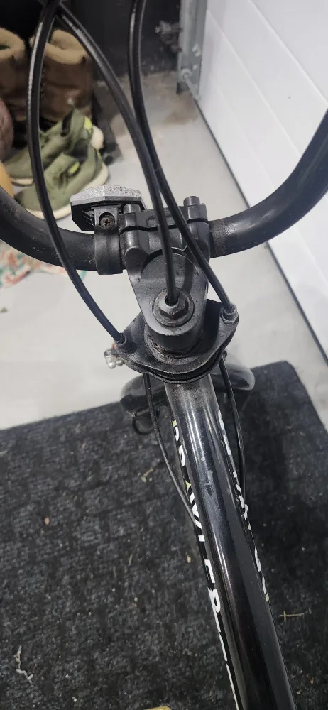 Mongoose Brawler BMX Bike image indicator(3)