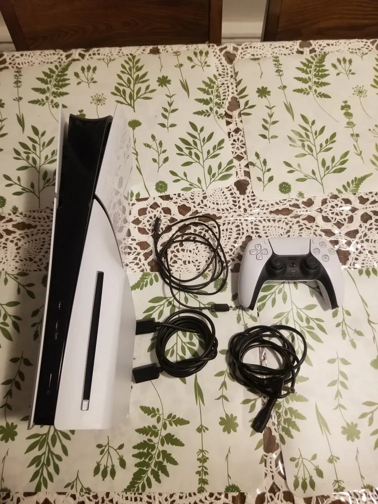 PS5 Slim Disc Spiderman 2 Edition Bundle image indicator(2)