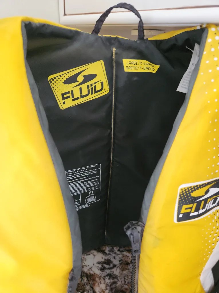 Fluid Life Jacket - Size Large/X-Large image indicator(2)