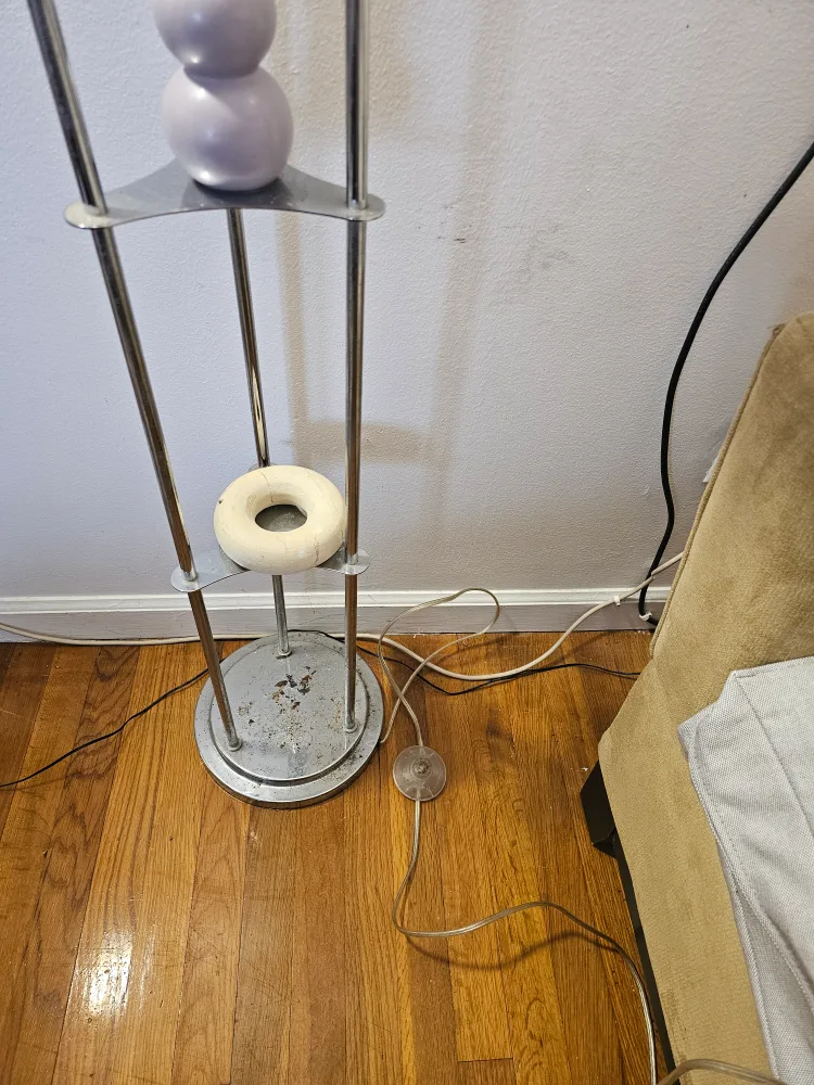 Modern Metal Floor Lamp with Shelves image indicator(5)
