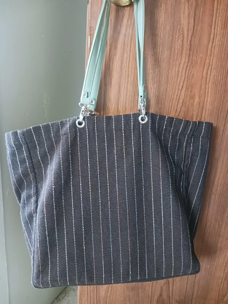 Un Jour Un Sac Tote Bag thumbnail