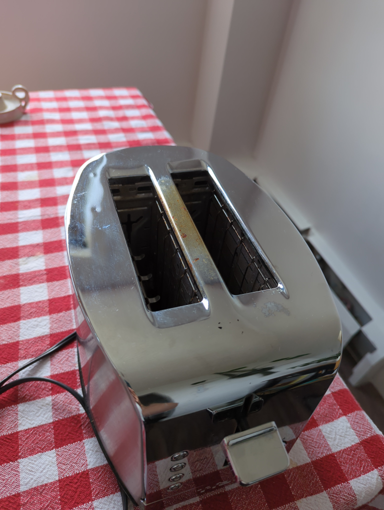 T-fal Toaster - photo 2