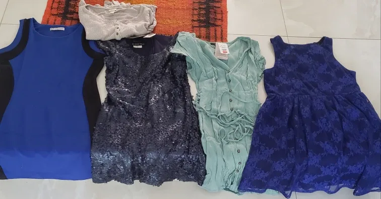 Assorted Girls Dresses - Various Styles & Sizes thumbnail