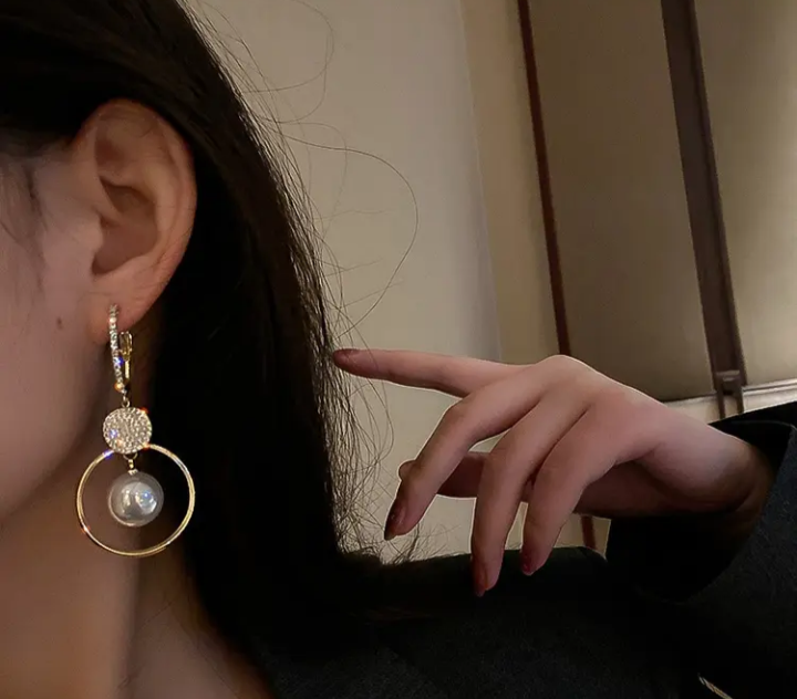 Pearl Drop Earrings - Gold Tone - photo 2
