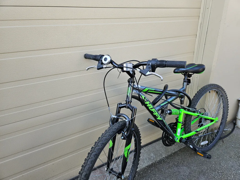 Huffy Rock Creek 26-inch Mountain Bike image indicator(3)