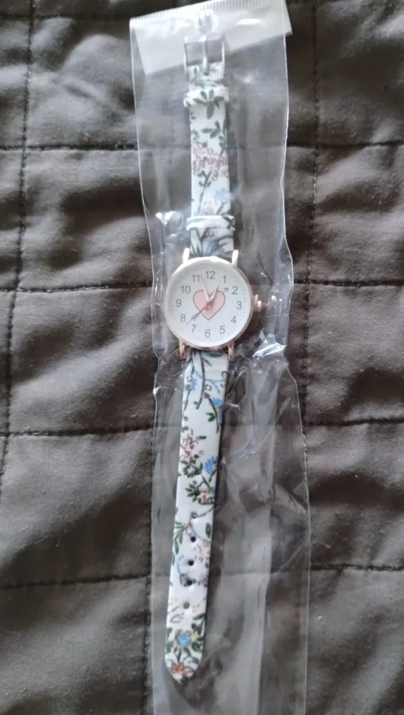 Floral Print Wristwatch - New in Package! 🧡 thumbnail