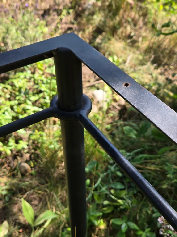 solid black steel dining table base image indicator(5)