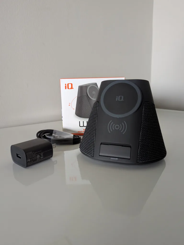 IQ Wave Home Speaker MagSafe Wireless Charger Dock thumbnail