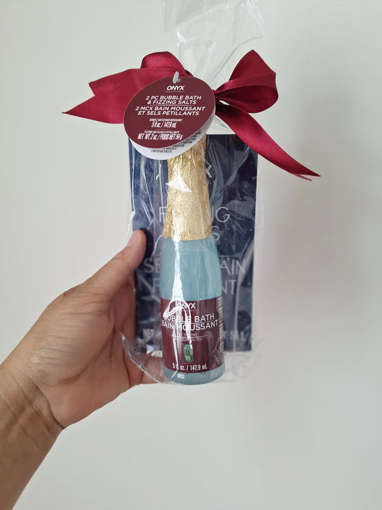 Onyx Bubble Bath & Fizzing Bath Salts Set thumbnail