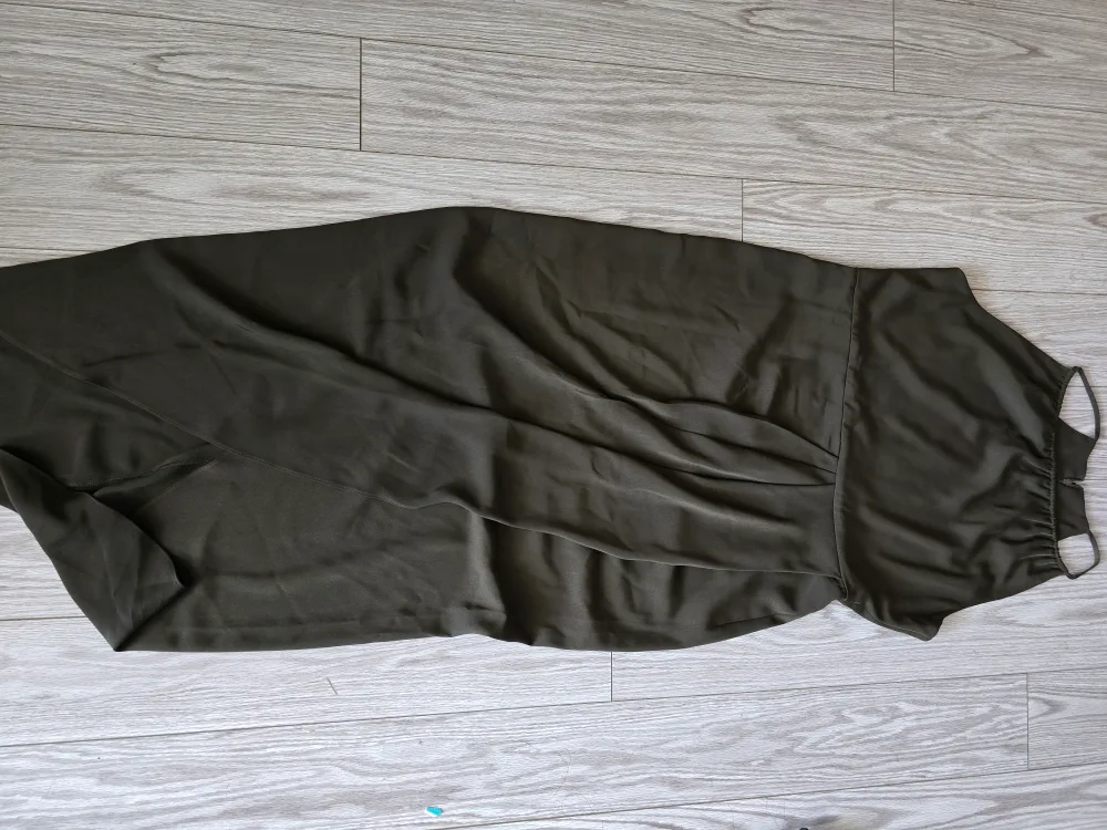 Shona Joy Olive Green Dress - Size 10 thumbnail