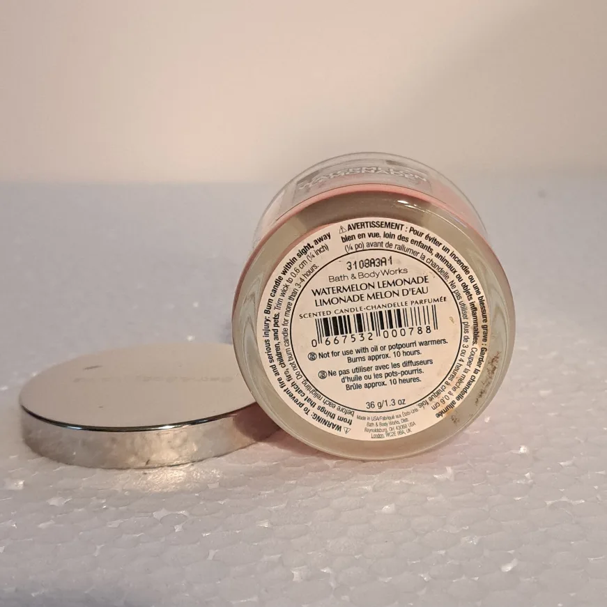 Bath and Body Works "Watermelon Lemonade" candle image indicator(2)