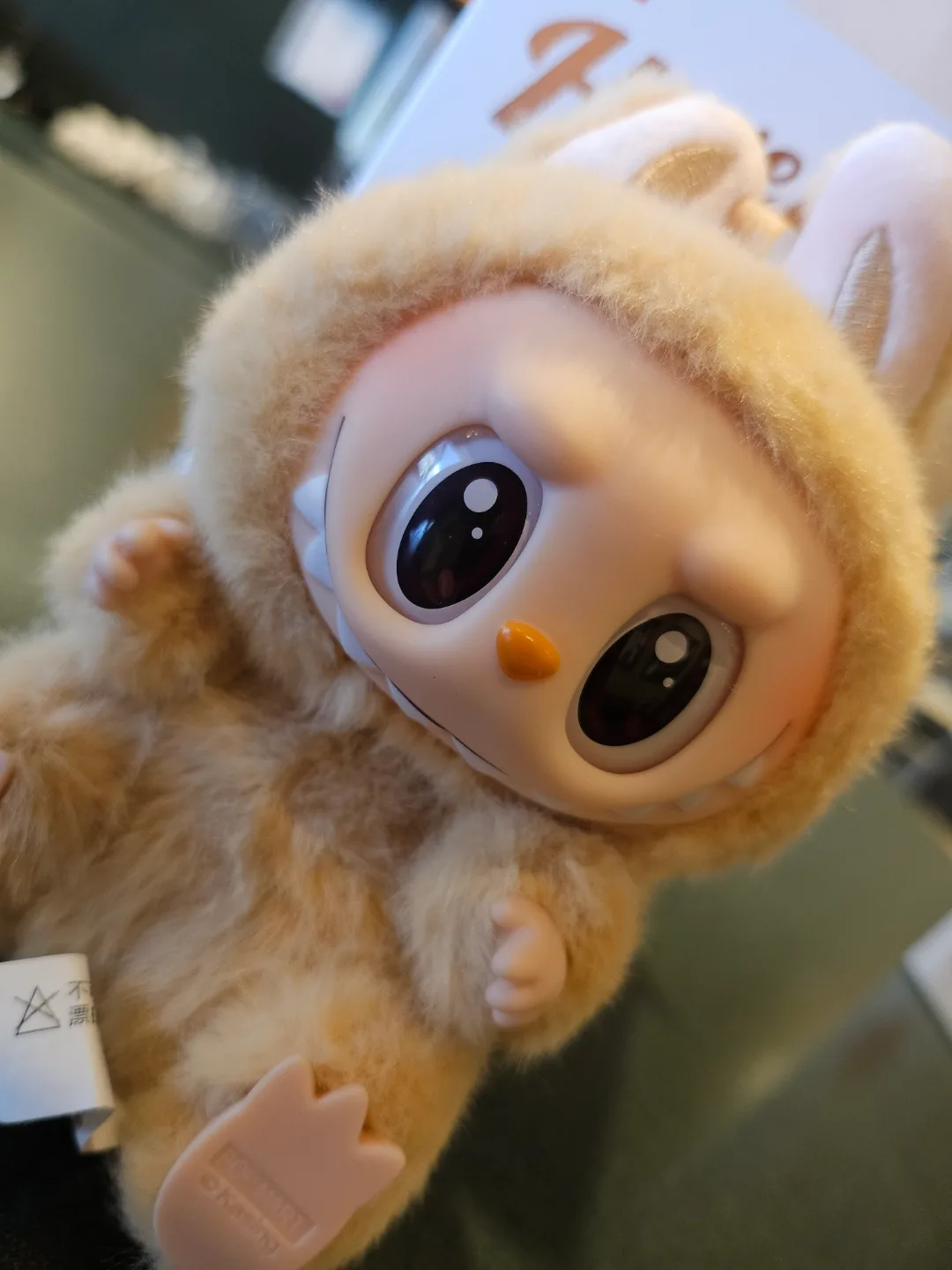 Pop Mart Labubu **original** image indicator(2)