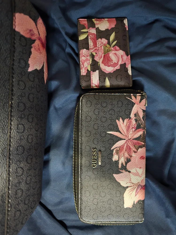 Guess Floral Print Handbag, Wallet & Cardholder Set image indicator(4)