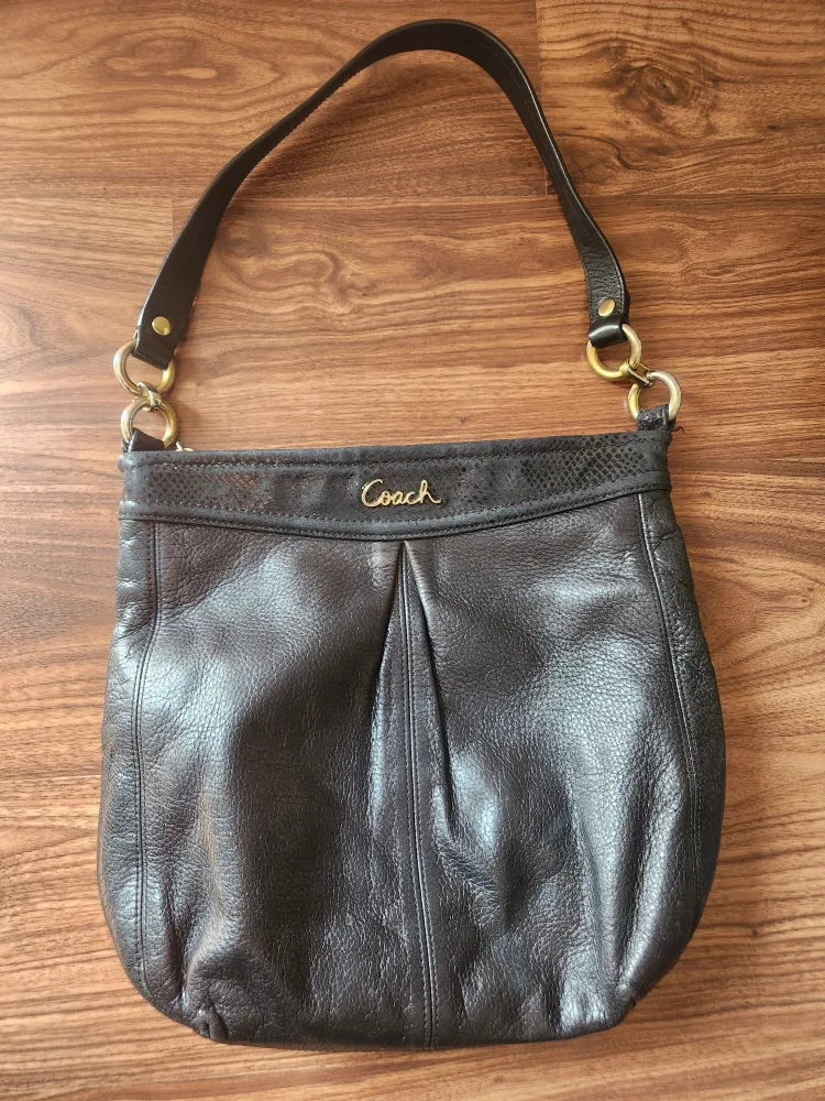 Coach Black Leather Shoulder Bag thumbnail