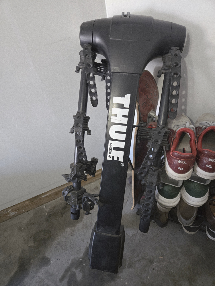 Thule 4 Bike Rack - Hitch Mount